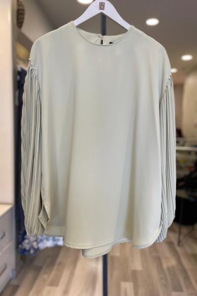 Ceremony Kolları İnce Pilise Ve İnci Detaylı Önü Kısa Bluz  Fıstık Yeşili