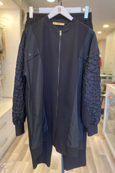 Ahi Sim Manşet ve Biye Detay Kolları Kabartmalı Takım Siyah