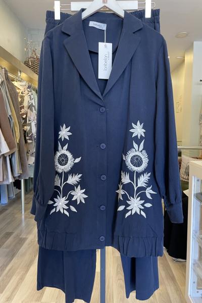 BM İstanbul Çiçek Motifli Ceketli Takım  Lacivert