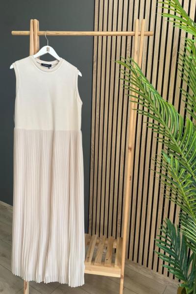 Ceremony Belden Pilise Detaylı Kolsuz Elbise Süt Köpüğü