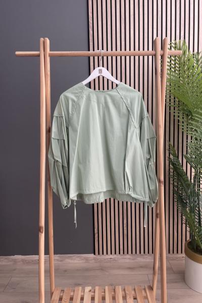 Ceremony Etek Ucu Büzgülü Kolları Yarasa Ve Kat Kat Paper Touche Kısa Gömlek Elma