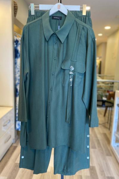 Ceremony Tuniğinin ve Pantolonunun Önü Sedef Aksesuarlı Takım Yeşil