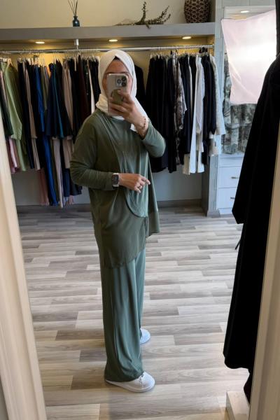 Ceremony Tuniğinin Yan Ve Etek Ucu Şifon Aksesuar Detaylı Pantolonlu  Takım Haki