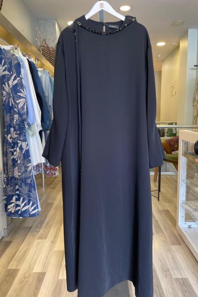 Ceremony Yakası İnci Detyalı Ve İp Aksesuarlı Kolları Üç File Dikişli Vien Elbise Siyah